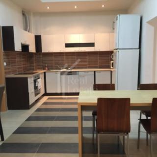 Pronájem pokoje 107 m² Praha, Legerova