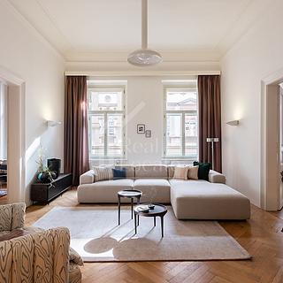 Prodej bytu 4+1 144 m&sup2; Praha