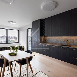 Prodej bytu 3+kk 81 m² Praha