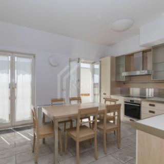 Pronájem bytu 5+1 a více 286 m² Praha Malá Strana, Újezd