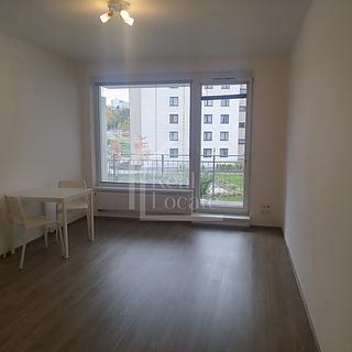 Pronájem bytu 1+kk a garsoniéry 35 m² Praha Modřany, Soukalova