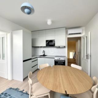 Pronájem bytu 2+kk 49 m² Praha