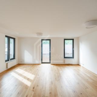 Pronájem bytu 2+kk 77 m² Praha Troja, Pod Havránkou
