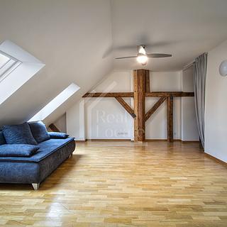 Pronájem bytu 1+kk, garsoniery 64 m&sup2; Praha