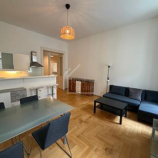 Pronájem bytu 3+kk 75 m² Praha Vinohrady, Mánesova