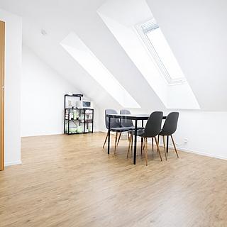 Pronájem bytu 2+kk 65 m&sup2; Praha