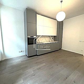 Pronájem bytu 3+kk 98 m&sup2; Praha