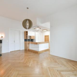 Pronájem bytu 3+kk 106 m² Praha, Janáčkovo nábřeží