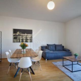 Pronájem bytu 3+1 105 m² Praha Holešovice, Ortenovo náměstí
