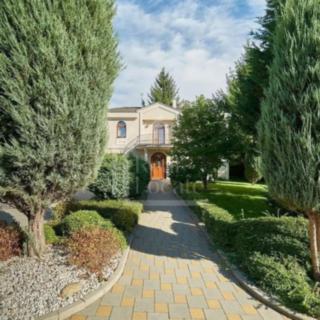 Pronájem vily 255 m² Praha Nebušice, Nebušická