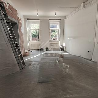 Pronájem obchodu 82 m&sup2; Praha