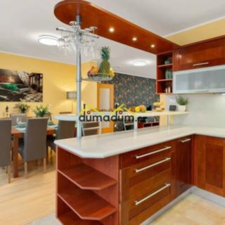 Pronájem rodinného domu 257 m² Praha