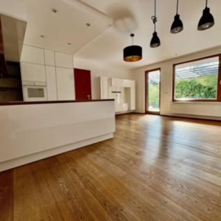 Pronájem bytu 2+kk 70 m² Praha