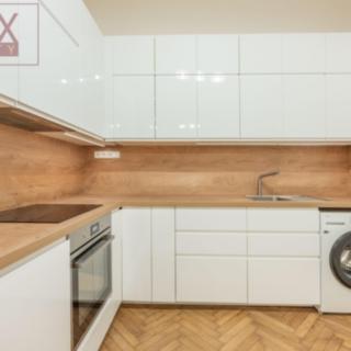 Pronájem bytu 2+1 67 m² Praha Smíchov, Štefánikova
