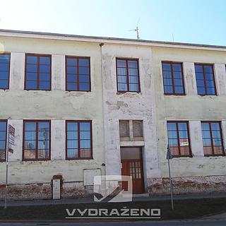 Prodej obchodu 480 m² Dolní Kounice, Hlavní