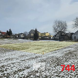 Prodej stavební parcely 744 m² Solnice