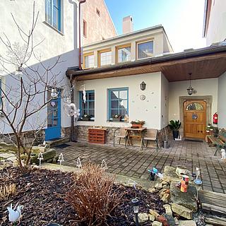 Pronájem atypického bytu 55 m² Jindřichův Hradec I, nám. Míru