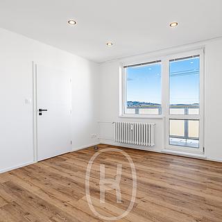 Prodej bytu 3+1 76 m² Třebíč Borovina, Okružní