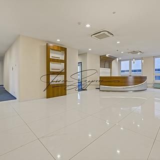 Pronájem obchodu 2300 m&sup2; České Budějovice