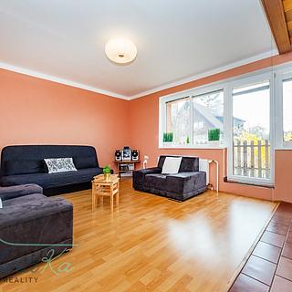 Prodej dvougeneračního domu 347 m² Rožmitál pod Třemšínem, V cizině