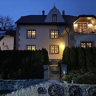 Prodej rodinného domu 350 m&sup2; Nový Knín