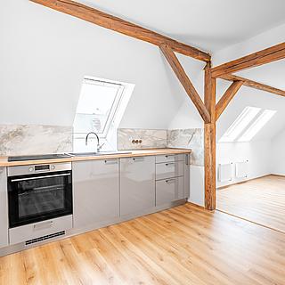 Pronájem bytu 3+kk 74 m&sup2; Břeclav