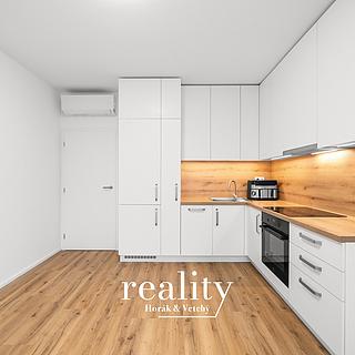 Pronájem bytu 2+kk 46 m² Znojmo, Jarošova