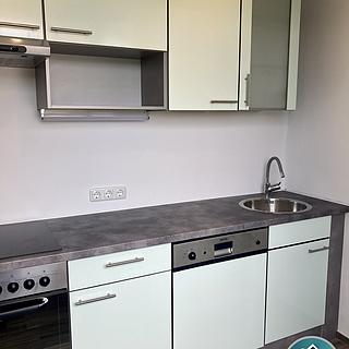 Pronájem bytu 3+1 58 m&sup2; Benešov nad Černou