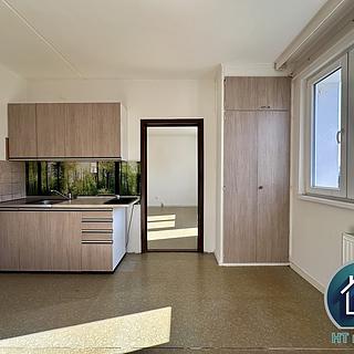 Pronájem bytu 4+1 83 m&sup2; Český Krumlov