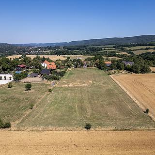 Prodej stavební parcely 1593 m&sup2; Svinaře