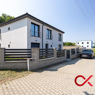 Prodej bytu 3+kk 96 m² Tuchoměřice, Nad Lávkou