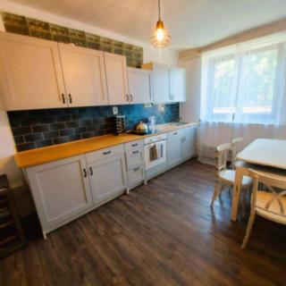 Pronájem bytu 2+1 68 m² Bukov