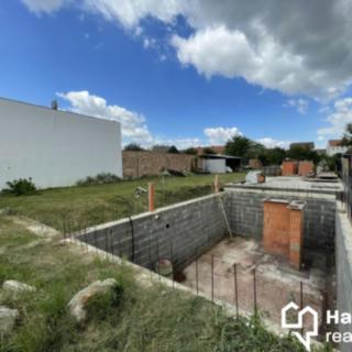 Prodej stavební parcely 1 250 m² Lužice, Velkomoravská