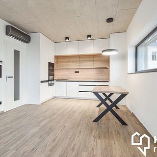 Pronájem bytu 3+kk 65 m² Olomouc, Rejskova