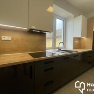 Pronájem bytu 1+kk a garsoniéry 32 m² Hulín, Dr. Stojana