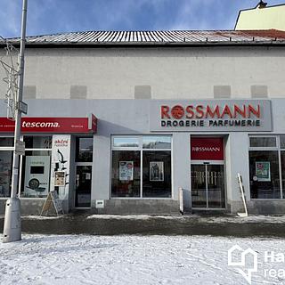 Pronájem obchodu 468 m&sup2; Hranice