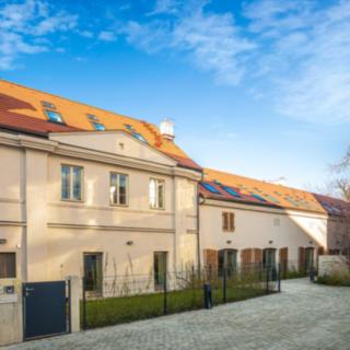 Prodej rodinného domu 248 m² Praha Vokovice, Ke dvoru