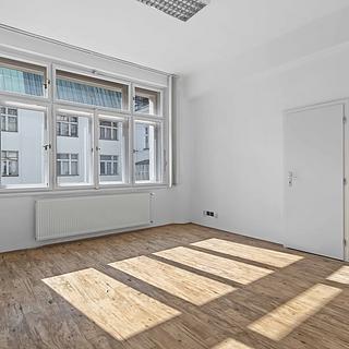 Pronájem kanceláře 29 m&sup2; Praha