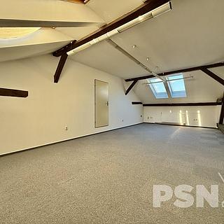 Pronájem kanceláře 67 m² Brno Komárov, U vlečky