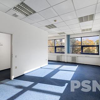 Pronájem kanceláře 145 m² Praha