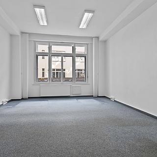Pronájem kanceláře 100 m&sup2; Praha