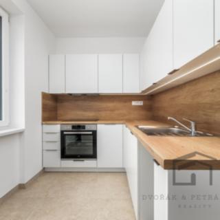 Pronájem bytu 2+1 51 m² Praha Hloubětín, Mochovská