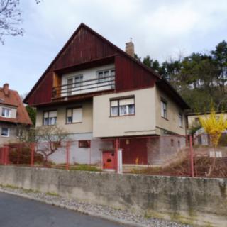 Prodej rodinného domu 280 m² Všetaty, Vinice