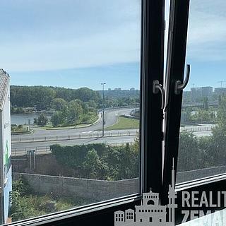 Pronájem bytu 1+kk a garsoniéry 20 m² Praha Malá Chuchle, Paroplavební