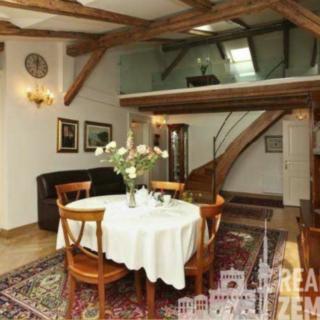 Pronájem bytu 3+kk 107 m² Praha