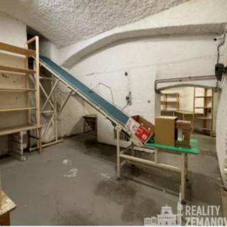 Pronájem skladu 61 m² Praha
