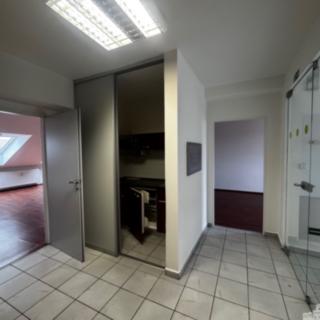 Pronájem kanceláře 115 m² Praha, Lublaňská