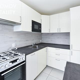 Prodej bytu 3+kk 58 m² Králův Dvůr, Pod Hájem