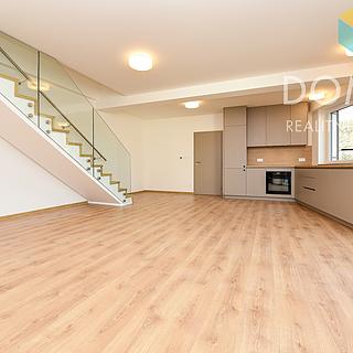 Pronájem bytu 4+kk, 108m²