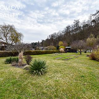 Prodej zahrady 425 m&sup2; Králův Dvůr